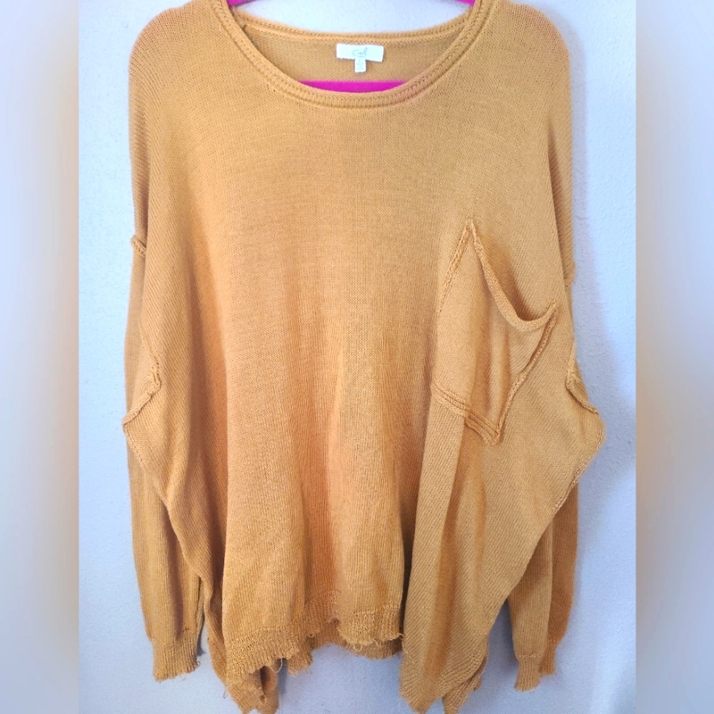 NWOT Easel oversized round neck raw hem sweater with pocket sz L mustard yellow